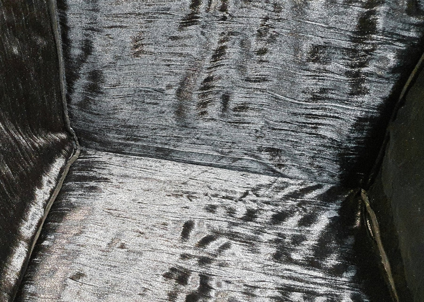 Custom padded cover for Pro-Ject Carbon Evo turntable