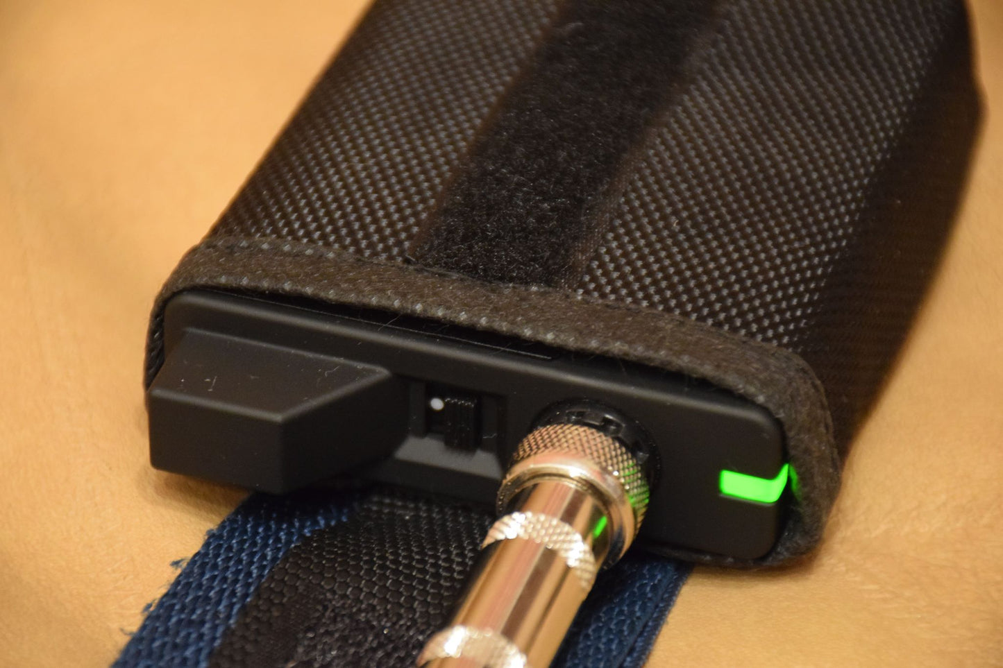 Custom holder for Line6 Relay G-70 G-75 TB516 G wireless transmitter bodypack