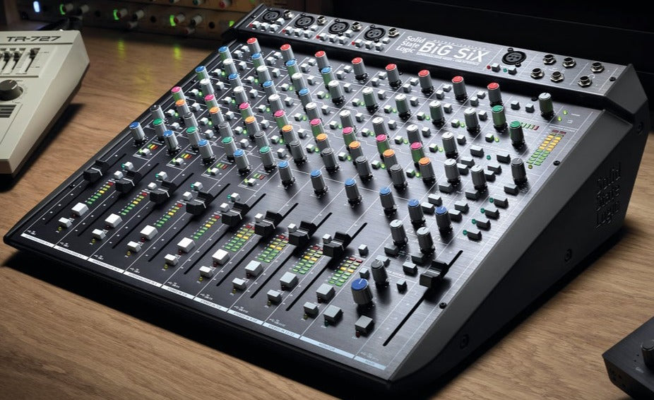 Custom padded cover for SSL BiG SiX Mixing Console