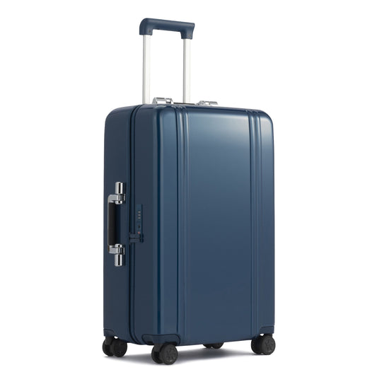 Classic Lightweight 3.0 | 24" Spinner Travel Case