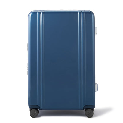 Classic Lightweight 3.0 | 24" Spinner Travel Case