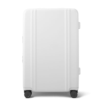 Classic Lightweight 3.0 | 24" Spinner Travel Case