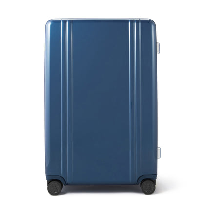 Classic Lightweight 3.0 | 28" Spinner Travel Case