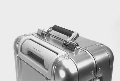 Classic Aluminum 3.0 | International Carry-on 33L