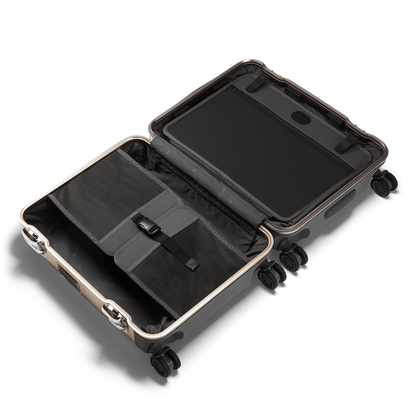 Pursuit Aluminum | Continental Carry-On Case