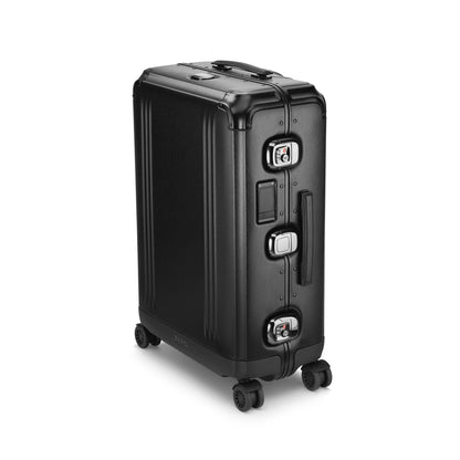 Pursuit Aluminum | Medium Travel Case