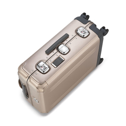 Pursuit Aluminum | Medium Travel Case