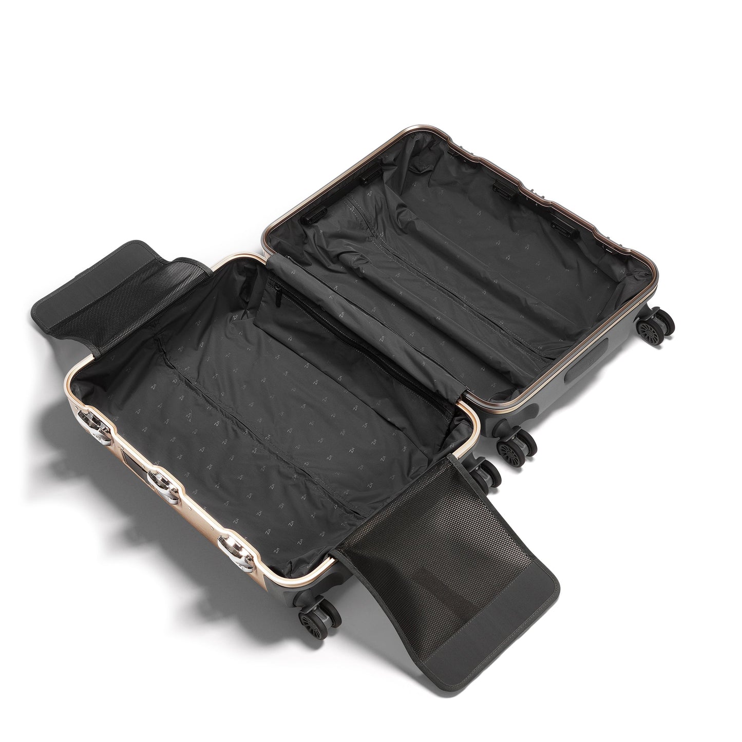 Pursuit Aluminum | Medium Travel Case