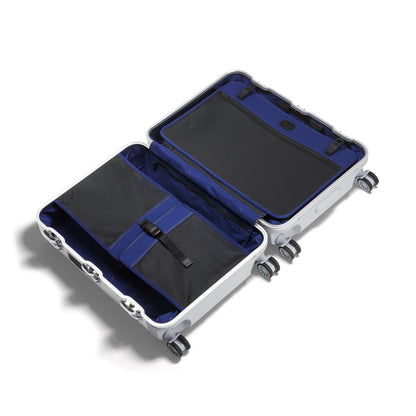 Pursuit Aluminum | Medium Travel Case