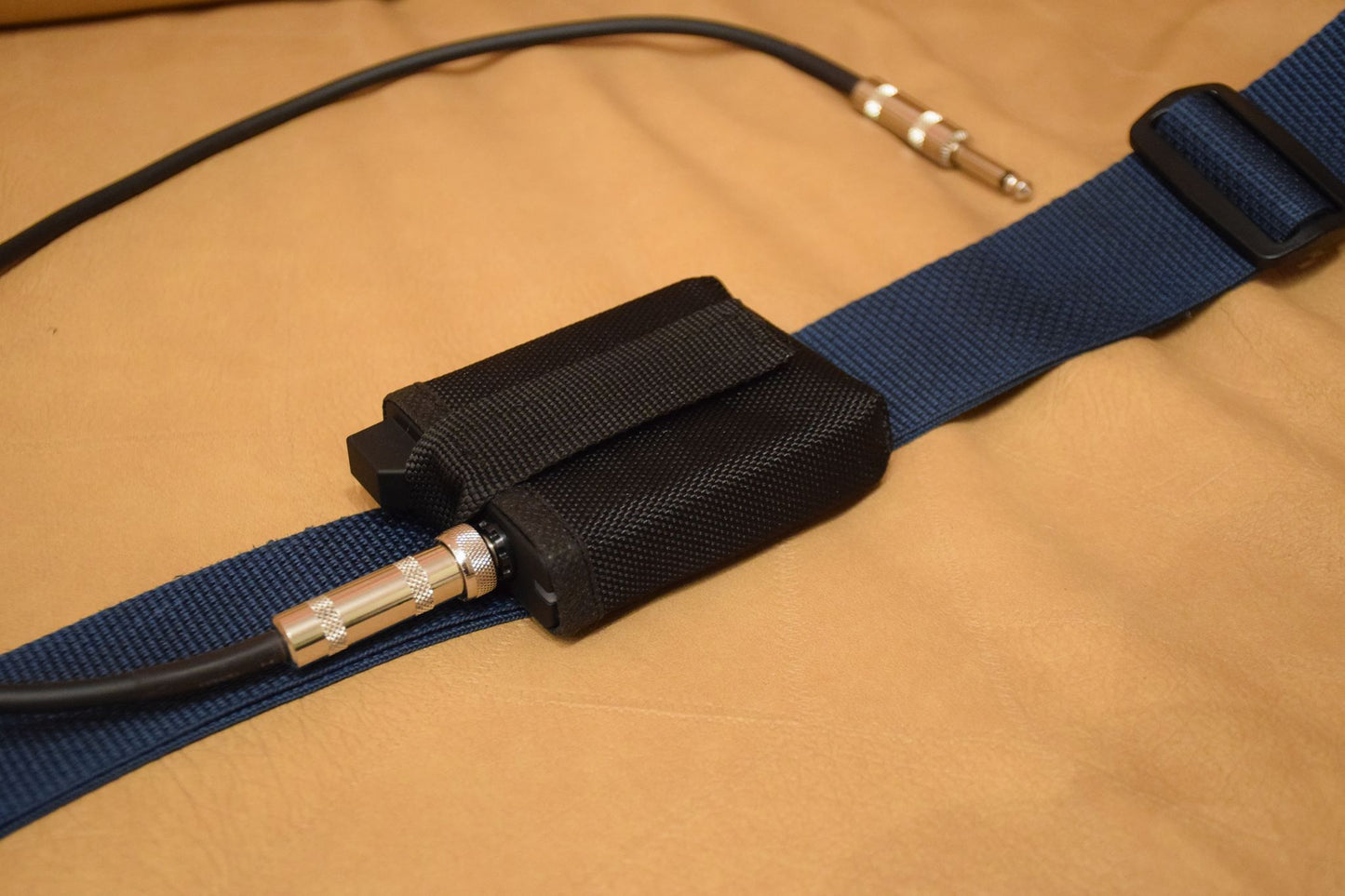 Custom holder for Line6 Relay G-70 G-75 TB516 G wireless transmitter bodypack