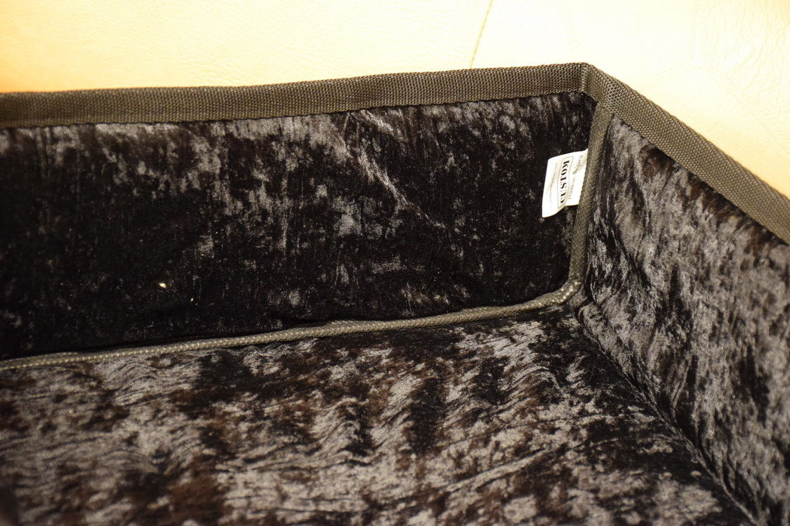 Custom padded cover for Akai AP-007 turntable
