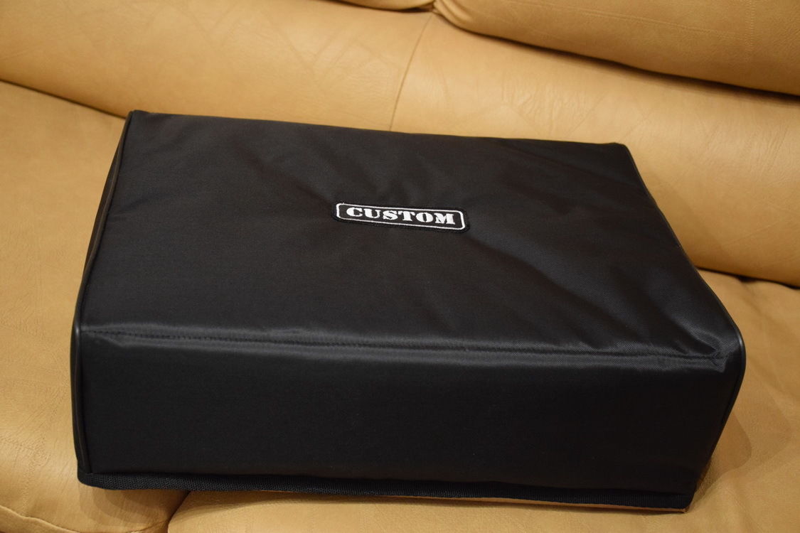 Custom padded cover for McIntosh MT5 turntable – Custom Amp Covers